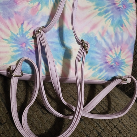 Luv Betsey Johnson Backpack Lillie Rainbow Pastel Tie Dye 11x11x4 Clean - Picture 7 of 9